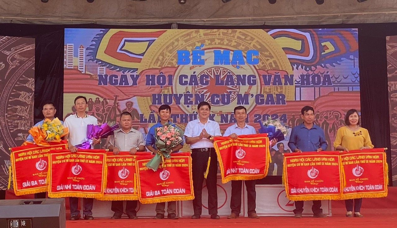Tham gia Ngày hội các làng văn hóa huyện Cư Mgar lần thứ IX năm 2024